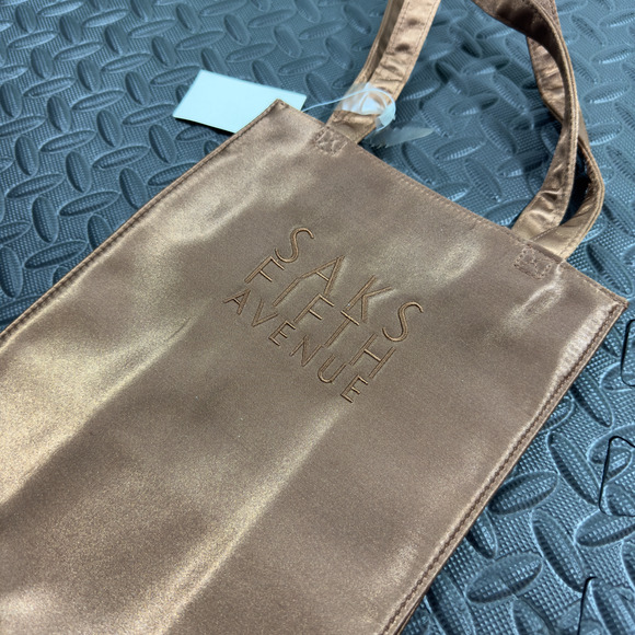 Saks Fifth Avenue Women's Matelic Gold Embroidered Double Handles Tote Bag NWT - Picture 2 of 6